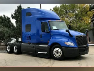 2022 INT LT625 6x4