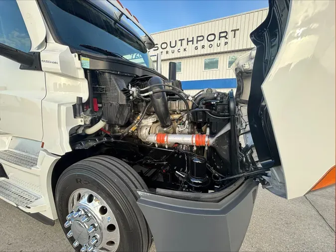 2021 Freightliner Cascadia 126d394be22808cc674c7faf70b5e4a1433