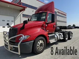 2018 International LT&reg; Series Day Cab