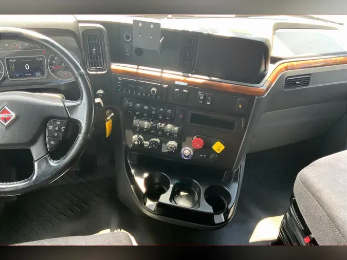 2021 INT LT625 6x4