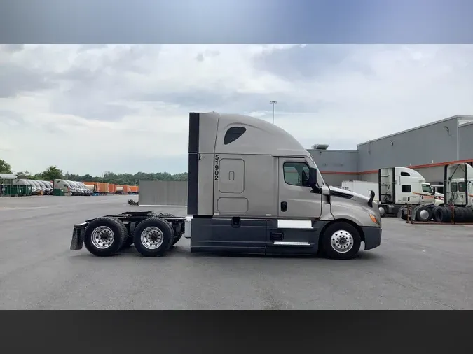 2021 Freightliner Cascadia