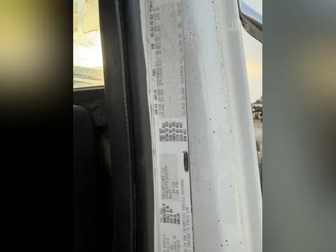 2007 FREIGHTLINER BUSINESS CLASS M2 106