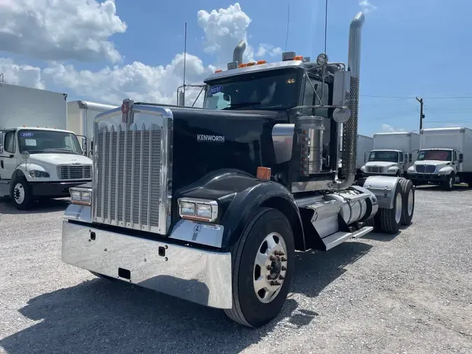 2020 KENWORTH TRUCKS W900d3982b628670fc9f1a8fc7a02466459b
