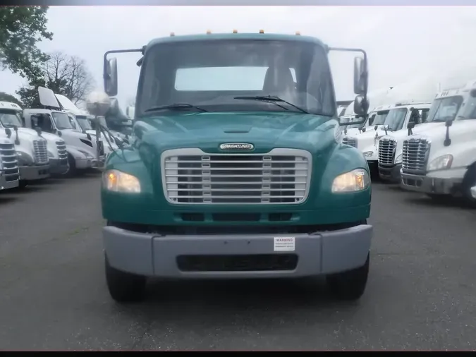2020 FREIGHTLINER M2 106