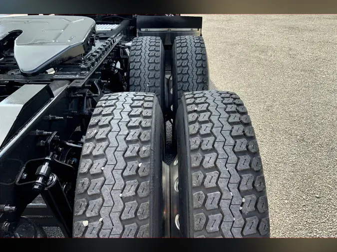 2023 INT LT625 6x4