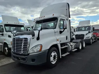 2017 FREIGHTLINER/MERCEDES CASCADIA 125