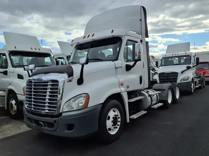 2017 FREIGHTLINER/MERCEDES CASCADIA 125d39c23b3597f8d4dc4e2f470108710f9