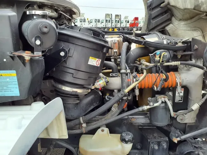 2019 FREIGHTLINER/MERCEDES M2 106