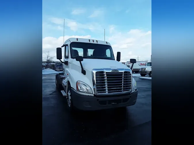 2018 FREIGHTLINER/MERCEDES CASCADIA 125d39d17e6b2cd9cbc5310e38c8ba237aa