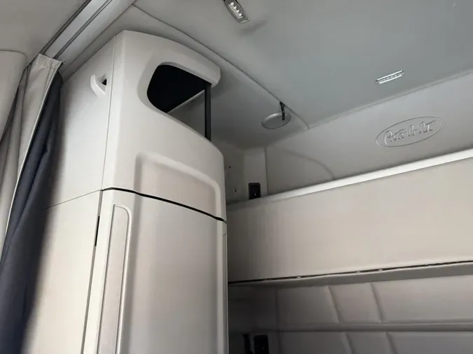 2022 Peterbilt 579