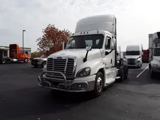 2020 FREIGHTLINER/MERCEDES CASCADIA 125