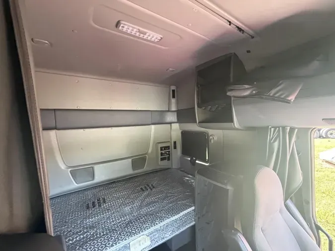 2019 International LT625
