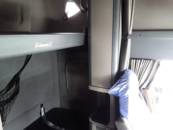 2018 FREIGHTLINER CASCADIA 125