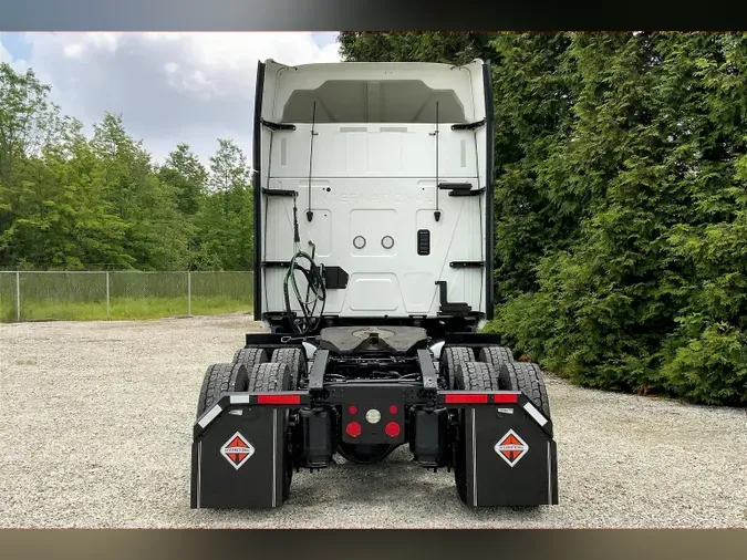 2022 INT LT625 6x4