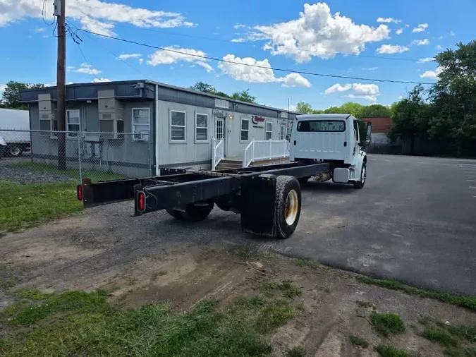 2019 FREIGHTLINER/MERCEDES M2 106d3a8b3f44e8bcd97f0fc7347e07b3b94