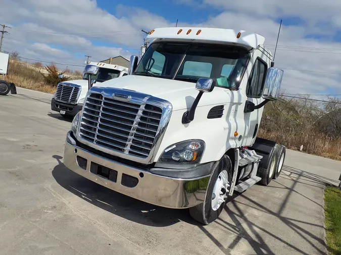 2017 FREIGHTLINER/MERCEDES CASCADIA 113d3a93a5b15c15e9ae4936bbbfe09c18c