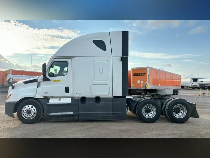 2021 Freightliner Cascadia