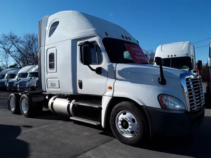 2015 FREIGHTLINER/MERCEDES CASCADIA 125