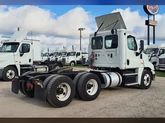 2018 FREIGHTLINER CASCADIA 125