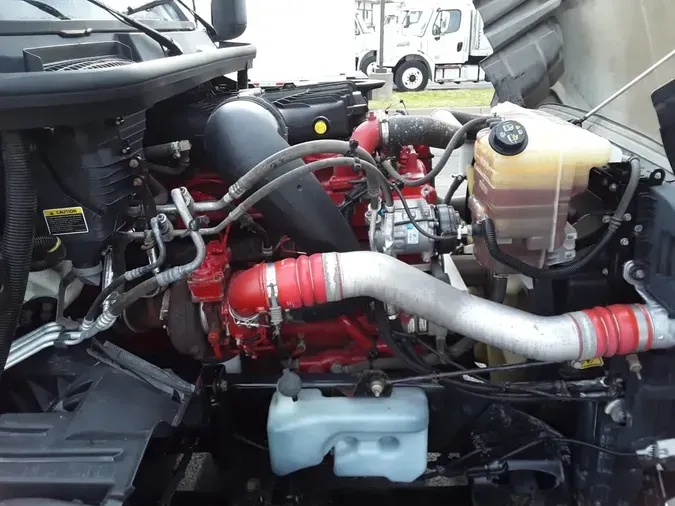 2020 NAVISTAR INTERNATIONAL LT625 SLPR CAB