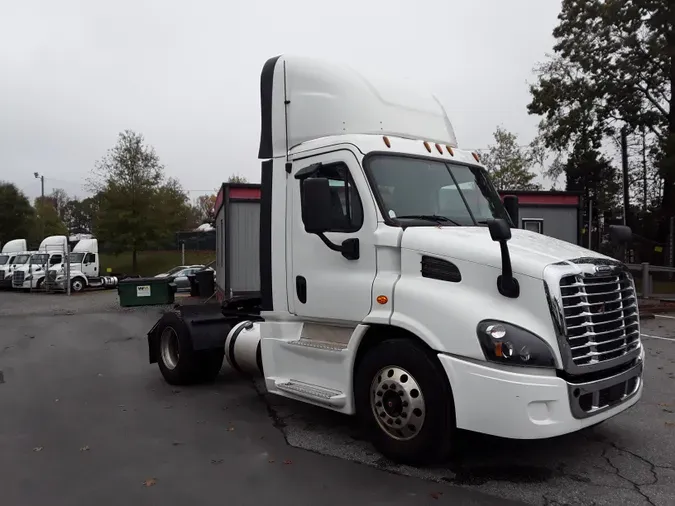 2018 FREIGHTLINER/MERCEDES CASCADIA 113