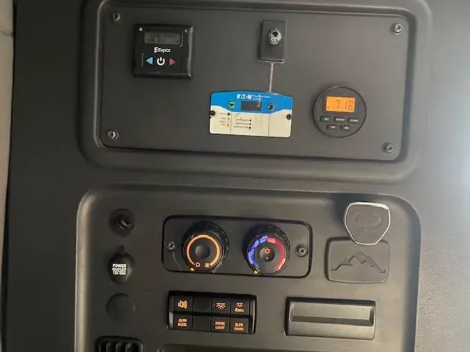 2020 Freightliner Cascadia
