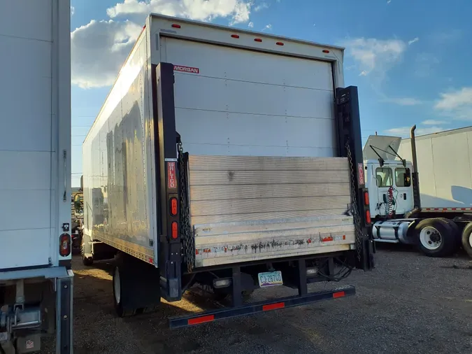 2015 FREIGHTLINER/MERCEDES M2 106