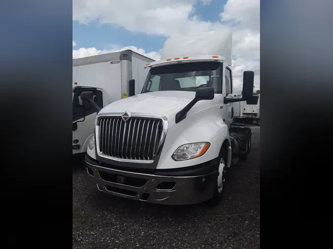 2019 NAVISTAR INTERNATIONAL LT625 DAYCAB T/A