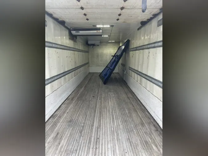 2019 FREIGHTLINER/MERCEDES M2 106d3bef9755be02f184e75697dd9596313