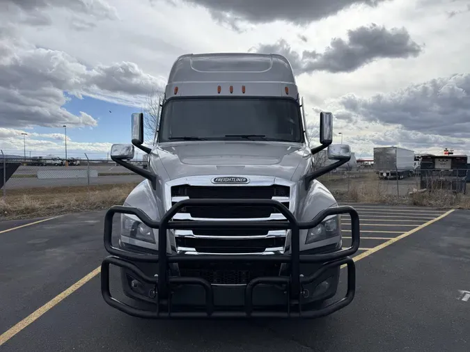 2022 Freightliner Cascadia
