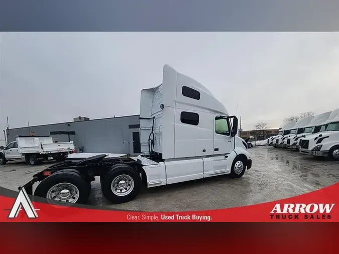 2021 VOLVO VNL64T760