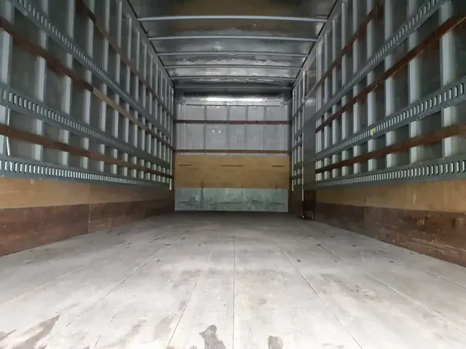 2018 FREIGHTLINER M2 106