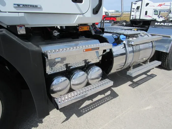 2026 MACK AN64T