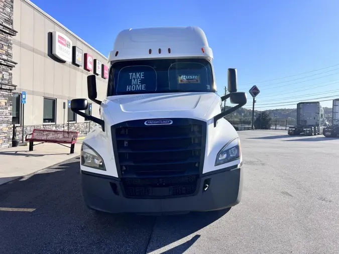 2020 Freightliner Cascadia