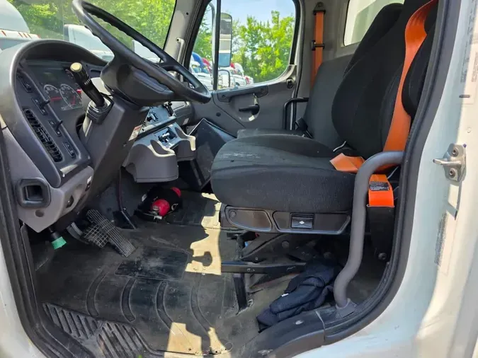 2019 FREIGHTLINER/MERCEDES M2 106d3d6747f66ca2516ac4569a90b27d9ba