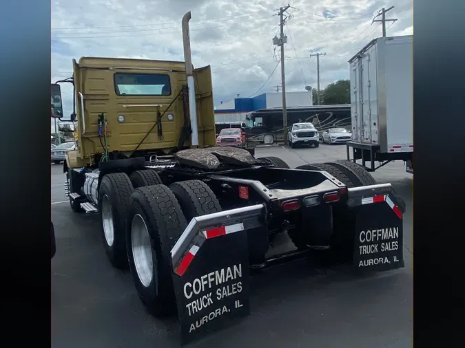 2018 VOLVO TRUCK VNL64T300