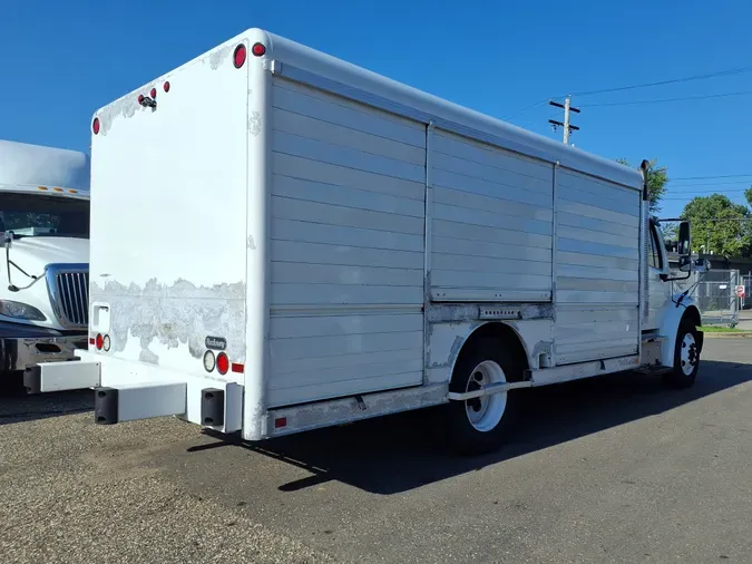 2016 FREIGHTLINER/MERCEDES M2 106