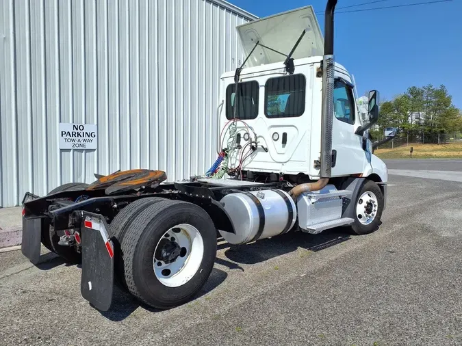 2020 FREIGHTLINER/MERCEDES NEW CASCADIA 116d3e0d4da8a3816ba5bee7d688e61ca5d