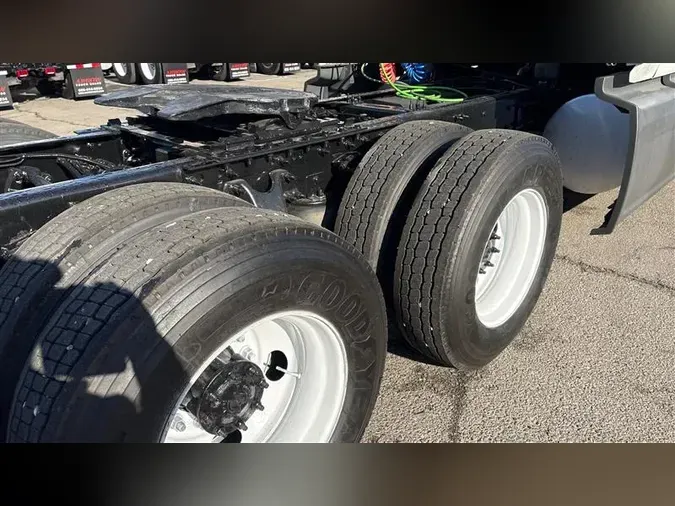 2022 INTERNATIONAL LT