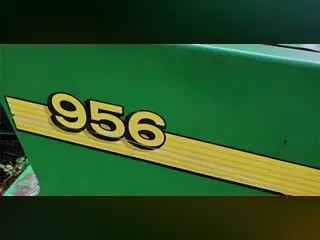 2008 John Deere 956