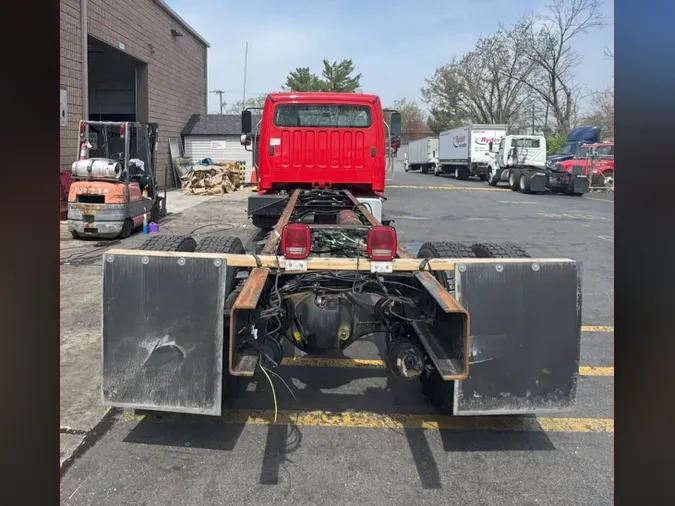 2018 FREIGHTLINER/MERCEDES M2 106