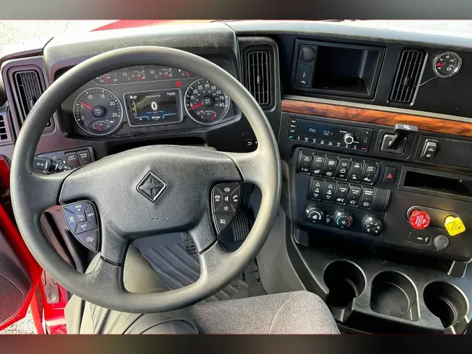 2023 INT LT625 6X4