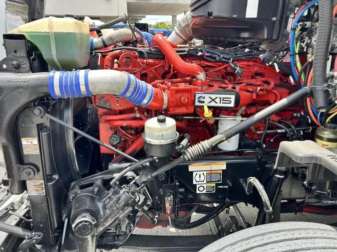 2021 Peterbilt 579d3ecf7ffee3171338187f20a5474a94a