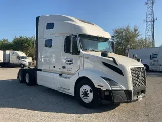 2019 VOLVO VNL64760