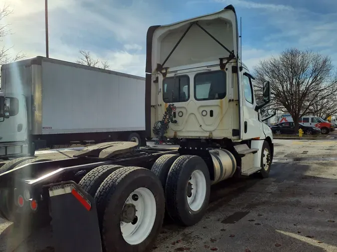 2018 FREIGHTLINER/MERCEDES NEW CASCADIA PX12664