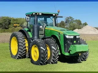 2014 John Deere 8320R