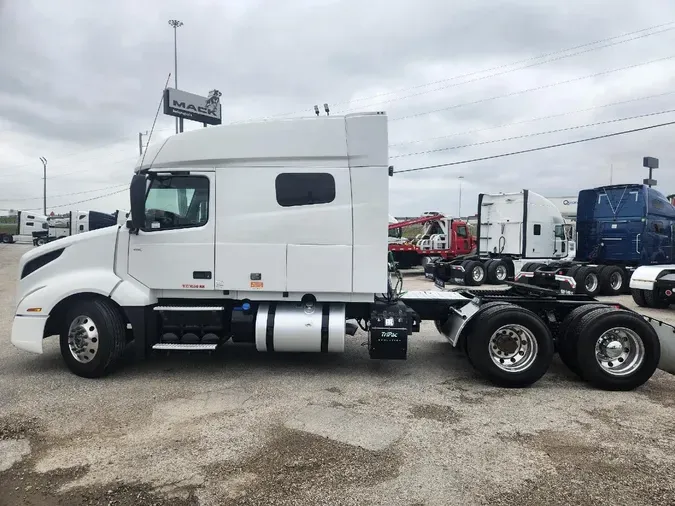 2019 VOLVO VNL64T740