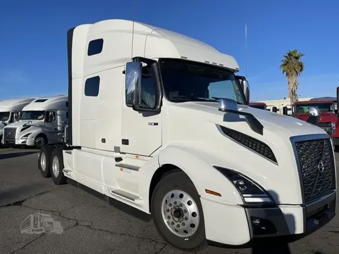 2023 VOLVO VNL64T760d3fe145f2a5e01972c95ffdb40ff9eee