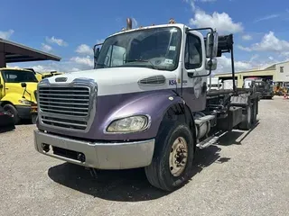 2006 FREIGHTLINER BUSINESS CLASS M2 112