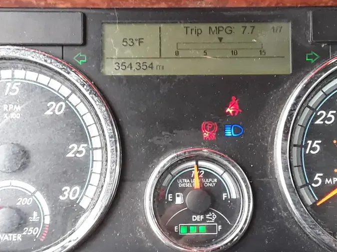 2019 FREIGHTLINER/MERCEDES CASCADIA 125d402ece306c19a73f6e496412f8b0efa